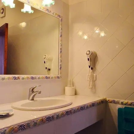 Guest house Affittacamere La Torre 3*